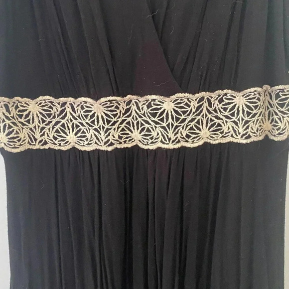 BCBG Paris Vintage 90's Black Stretch Knit V Neck Dress Midi. Small - Picture 2 of 5